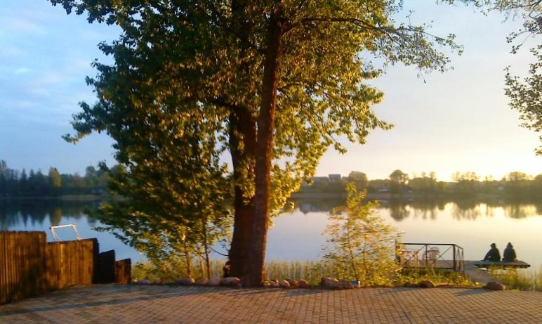 Hotel Ezerkiemis Troki Zewnętrze zdjęcie