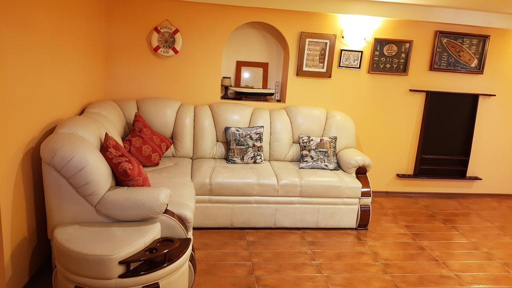 Hotel Ezerkiemis Troki Zewnętrze zdjęcie