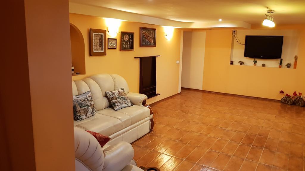 Hotel Ezerkiemis Troki Zewnętrze zdjęcie